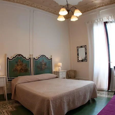 Belveliero - Il Capitano Bed and Breakfast Τραπάνι