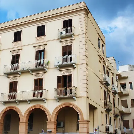 Belveliero - Il Capitano Bed & Breakfast 3*