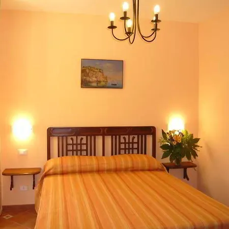 Bed & Breakfast Belveliero - Il Capitano 4*